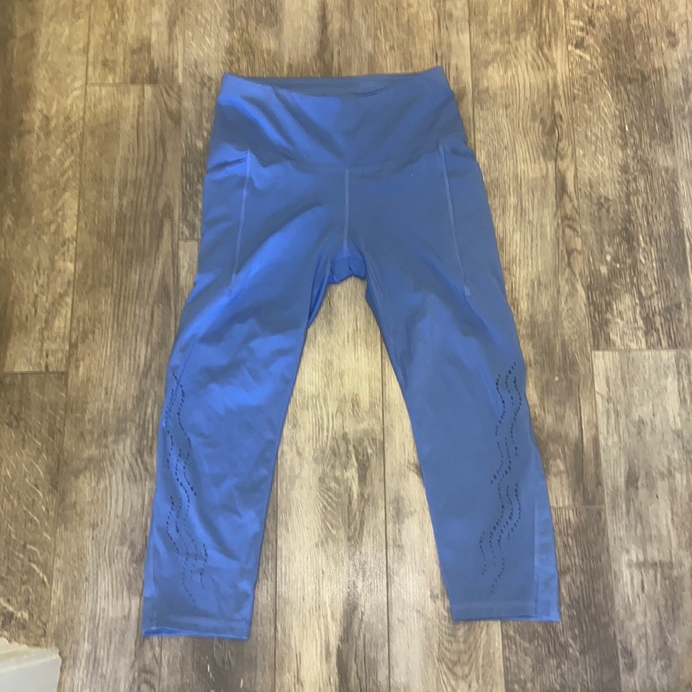 All in Motion target periwinkle size M leggings